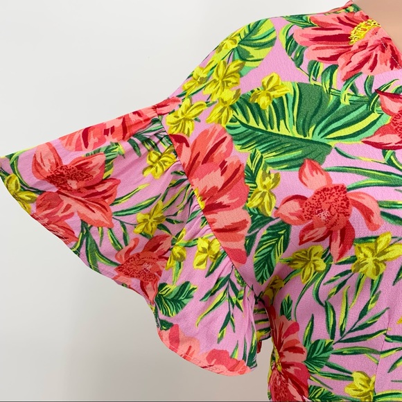 Lost + Wander Pink Floral Wrap Cropped Top - Picture 5 of 11